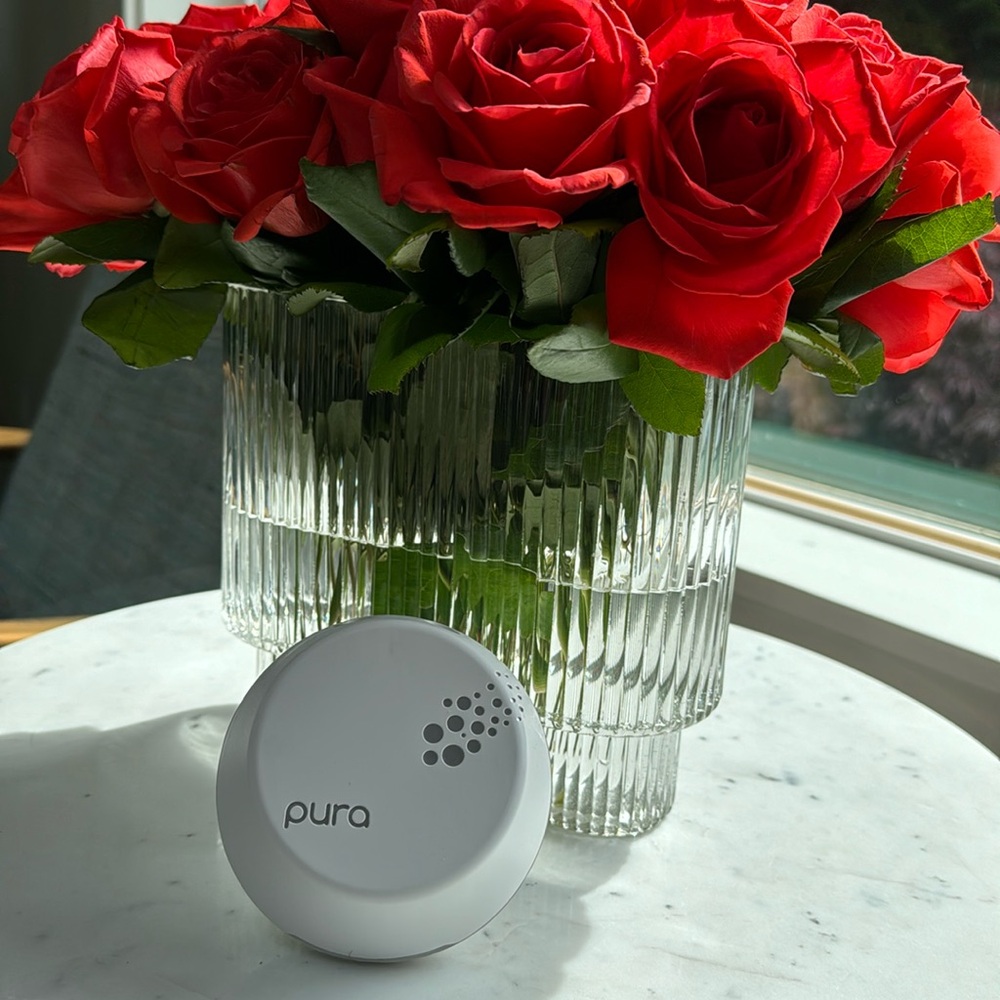 Pura Smart Home Fragrance Diffuser